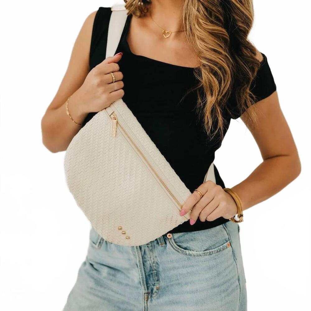 NEW PRETTY SIMPLE westlyn diagonal woven bum bag in cream